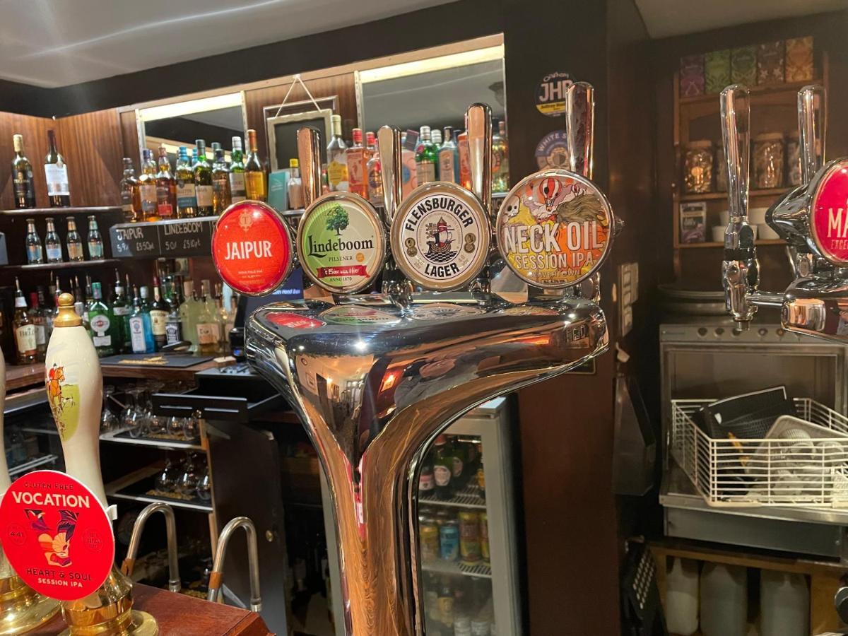 הבדן ברידג' Robin Hood Inn מראה חיצוני תמונה