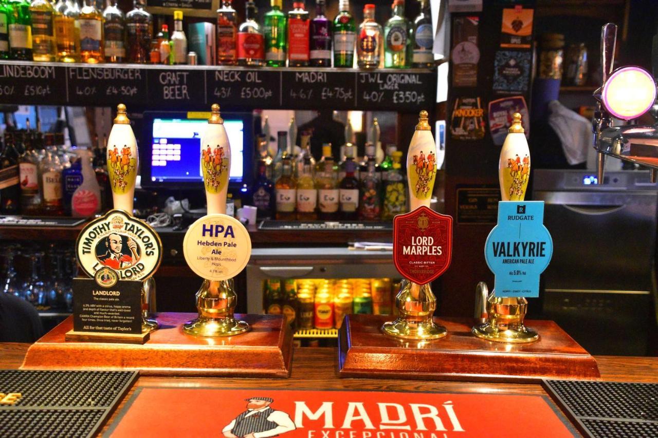 הבדן ברידג' Robin Hood Inn מראה חיצוני תמונה